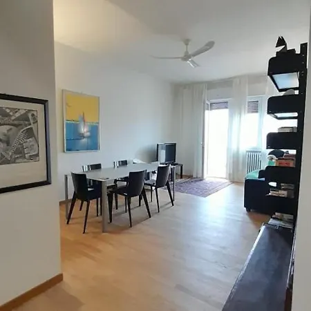 Lägenhet Books Apartament *