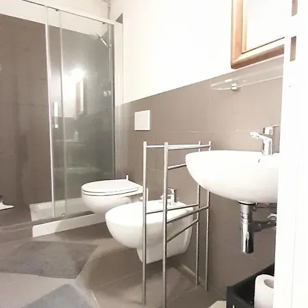 Books Apartament Lägenhet